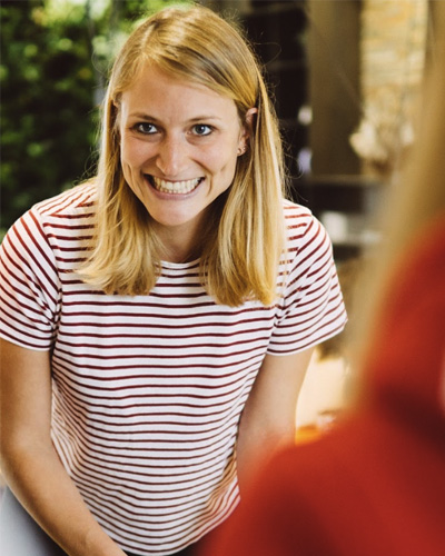 Lächelnde Martina Schlabbers